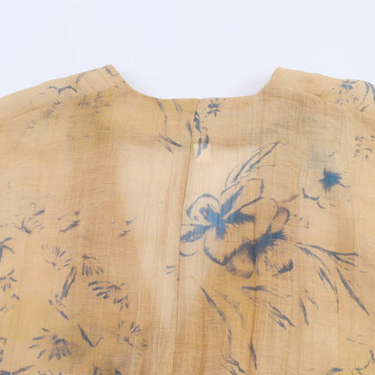 V-neck printed long sleeved top