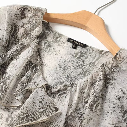 Gentle style design with snake print and ruffle edge V-neck shirt