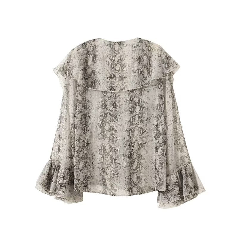 Gentle style design with snake print and ruffle edge V-neck shirt